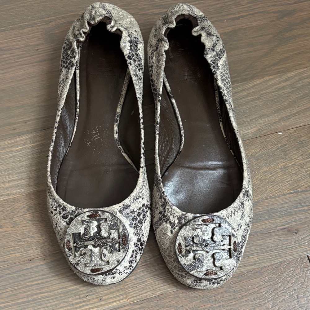 Tory Burch Cream and Black Snakeskin Loafers